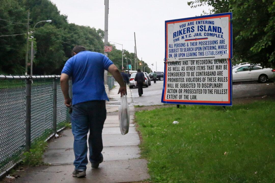 New NYC Jails Boss, Overseers Clash Over Solitary