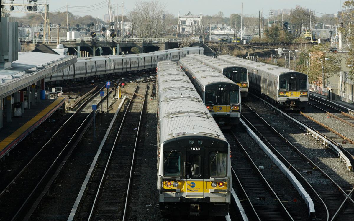 LIRR Talks Break Down, Unions Prep for Strike