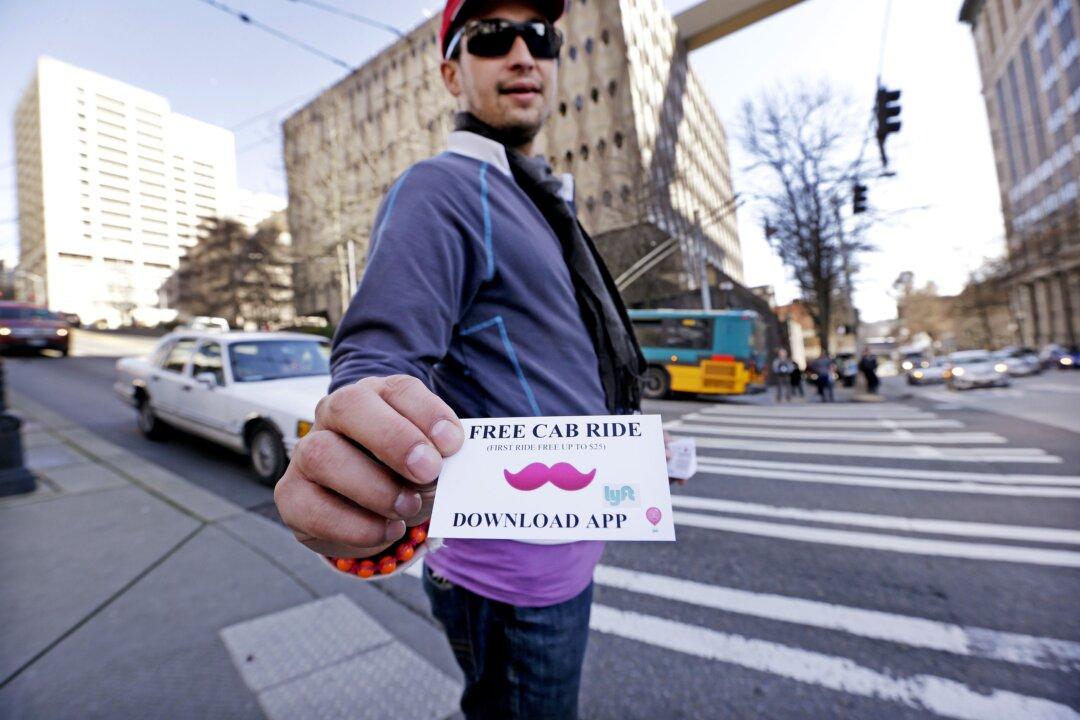 Despite Regulations, Lyft Launches in NYC