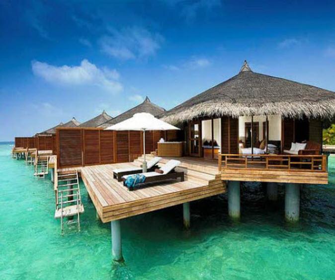 Top 5 Must-Do Things in the Maldives