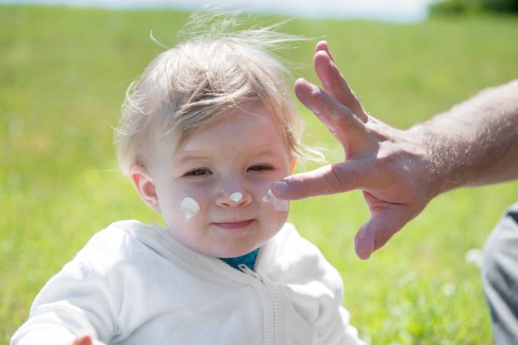 DIY: Homemade Natural Sunscreen