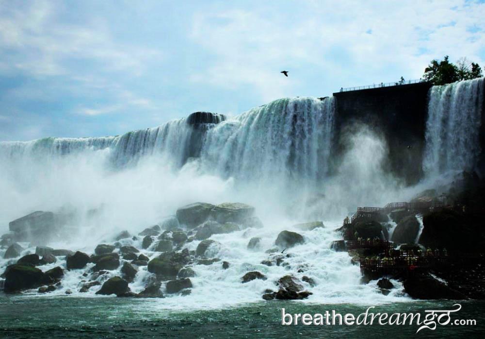 What Makes Niagara Falls the World’s Top Tourist Attraction?