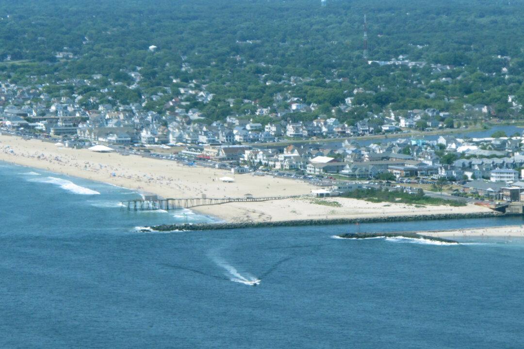 New Jersey Flights Check for Pollution at Shore