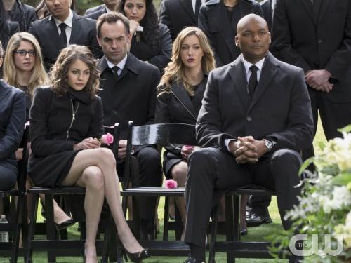 Arrow Season 3 Spoilers: Malcolm Merlyn Training Thea to Fight Oliver?