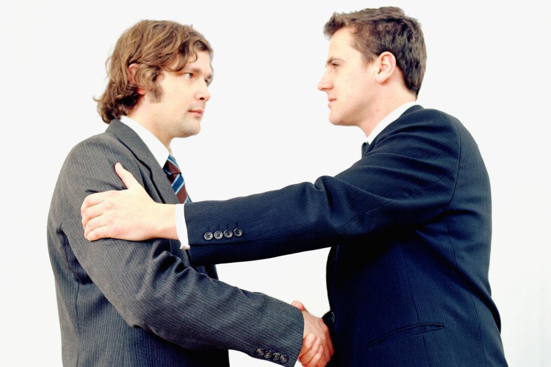 We Judge Trustworthy Faces in a Snap