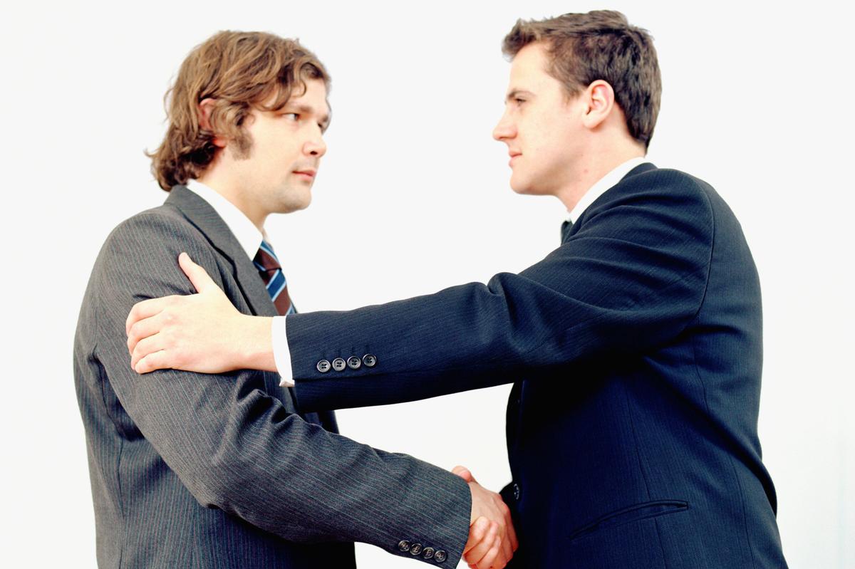 We Judge Trustworthy Faces in a Snap