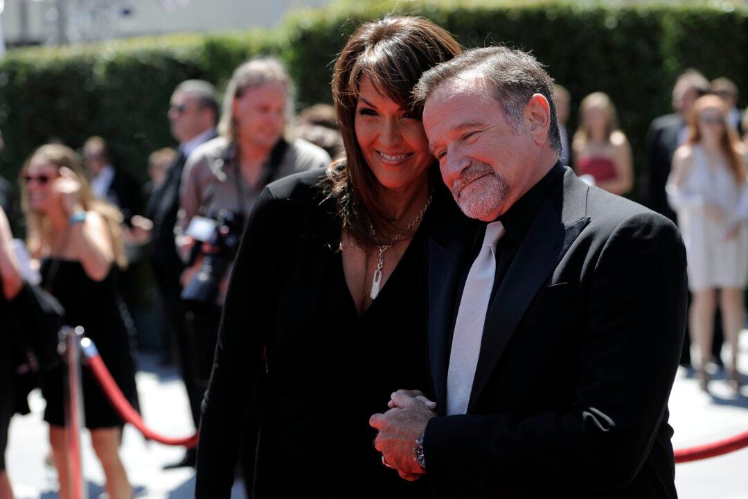 Robin Williams’ Wives: Valerie Velardi, Marsha Garces, Susan Schneider All Come in Focus After Death (With Photos, Pictures)
