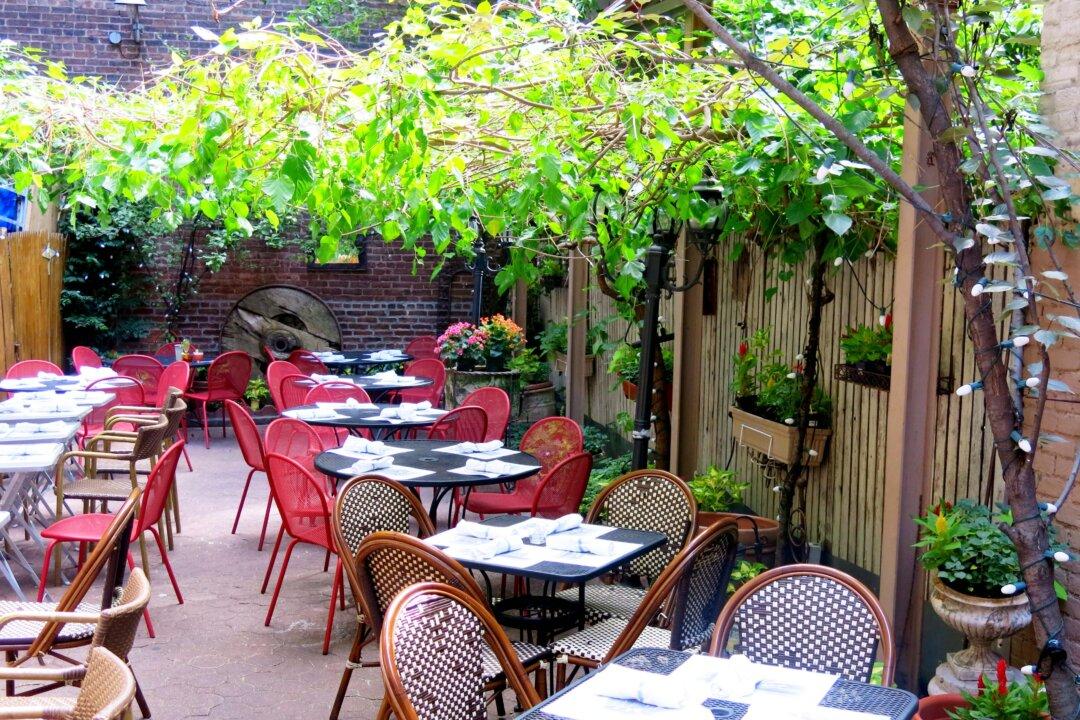 ChicoJulio Bodega de Mar Brings Mexican Seafood Dishes to Upper West Side