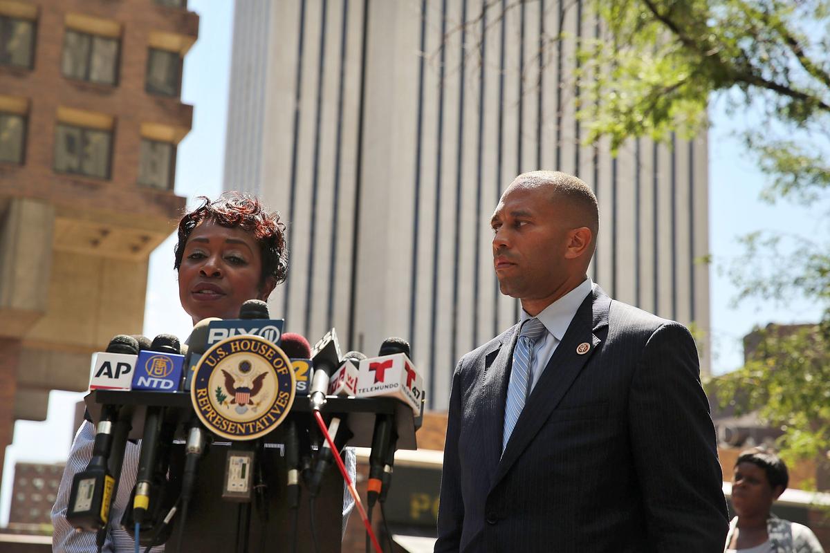 House Representatives Call for FBI to Investigate Garner Death