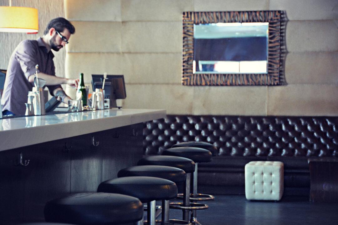 Lexington’s Opens at The Court Hotel