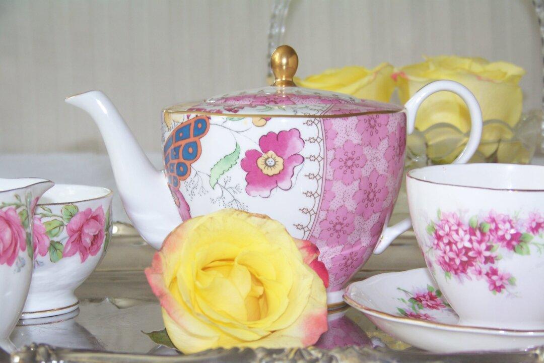 Fit for a Duchess: Exquisite English Afternoon Tea