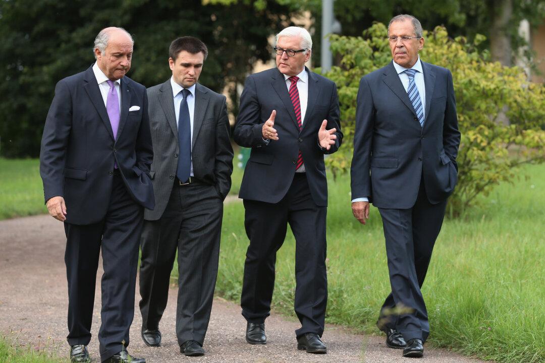 Will Embargoes on Russia Spin France Into Crisis?