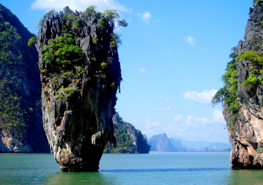 A Guide to West Coast Island Hopping in Thailand