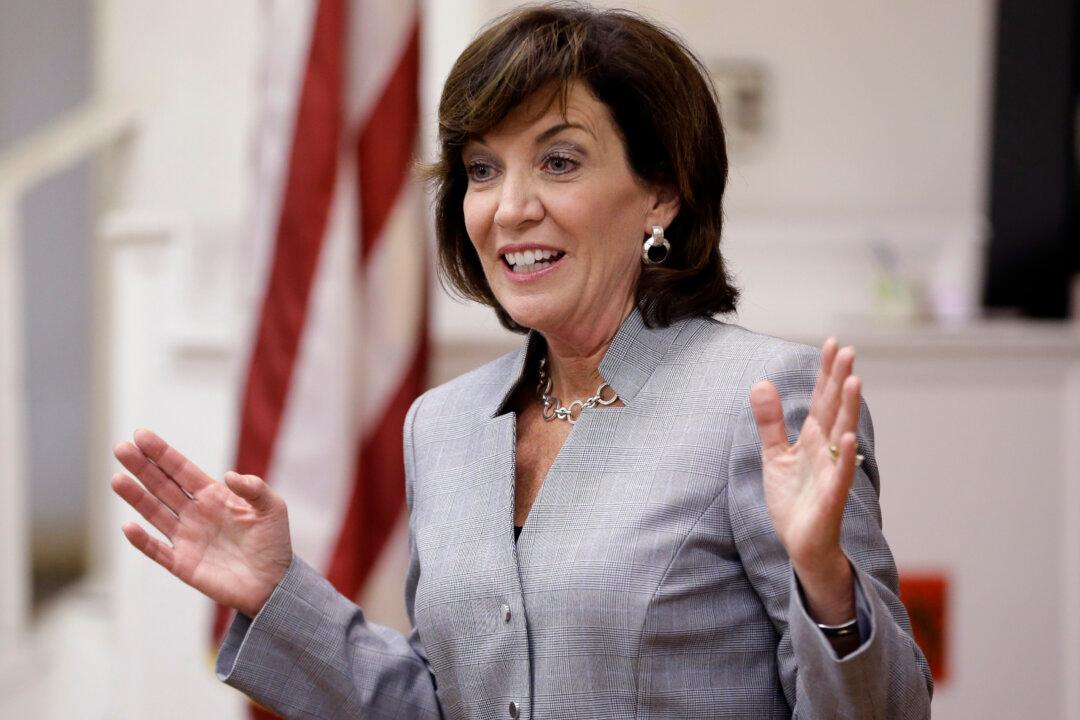 Video: Teachout-Wu “Dossiers” Attack Hochul’s Environmental Record
