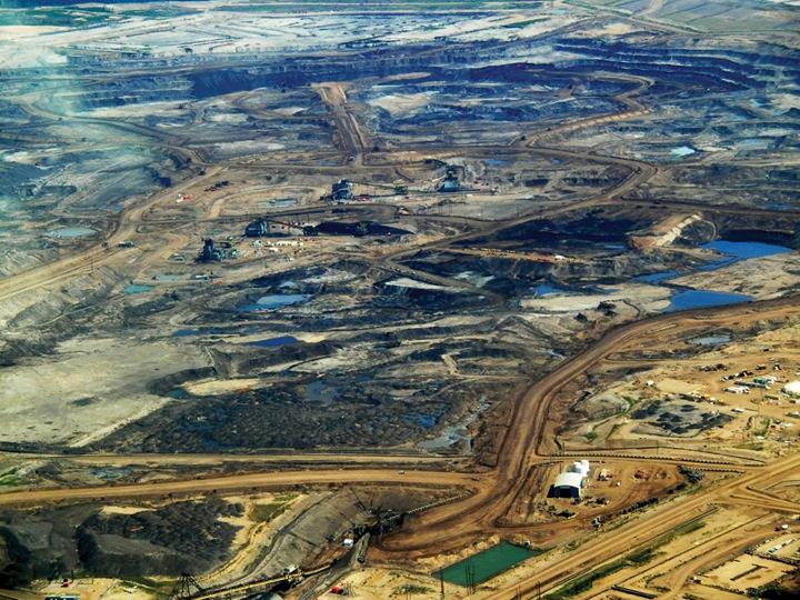 Huge Forest Losses From Oil Extraction in Canada