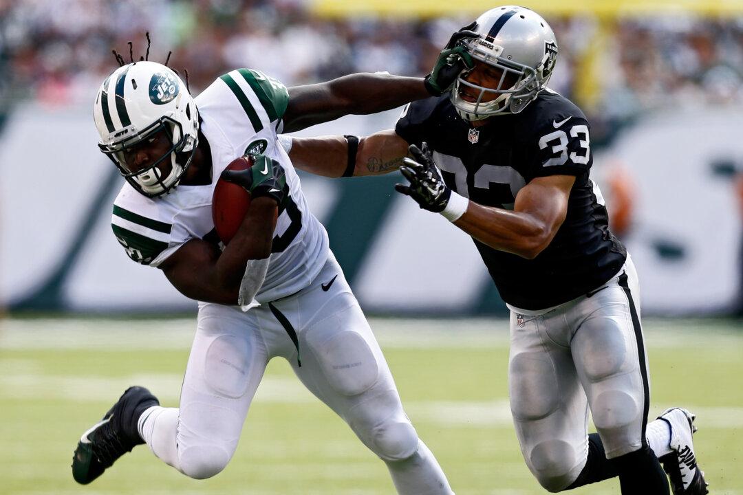 Jets Use High-Powered Rushing Attack To Start Season Off At 1-0