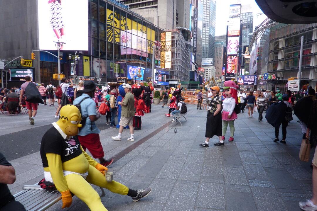 Which Elmo Are You? New Bill to Identify Times Square Costumed Characters