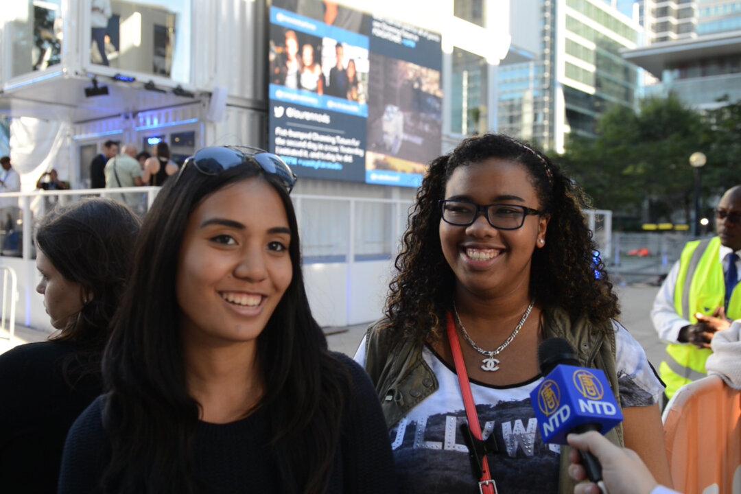 TIFF Draws Thousands of Stargazers and a Rarer Breed of Superfan
