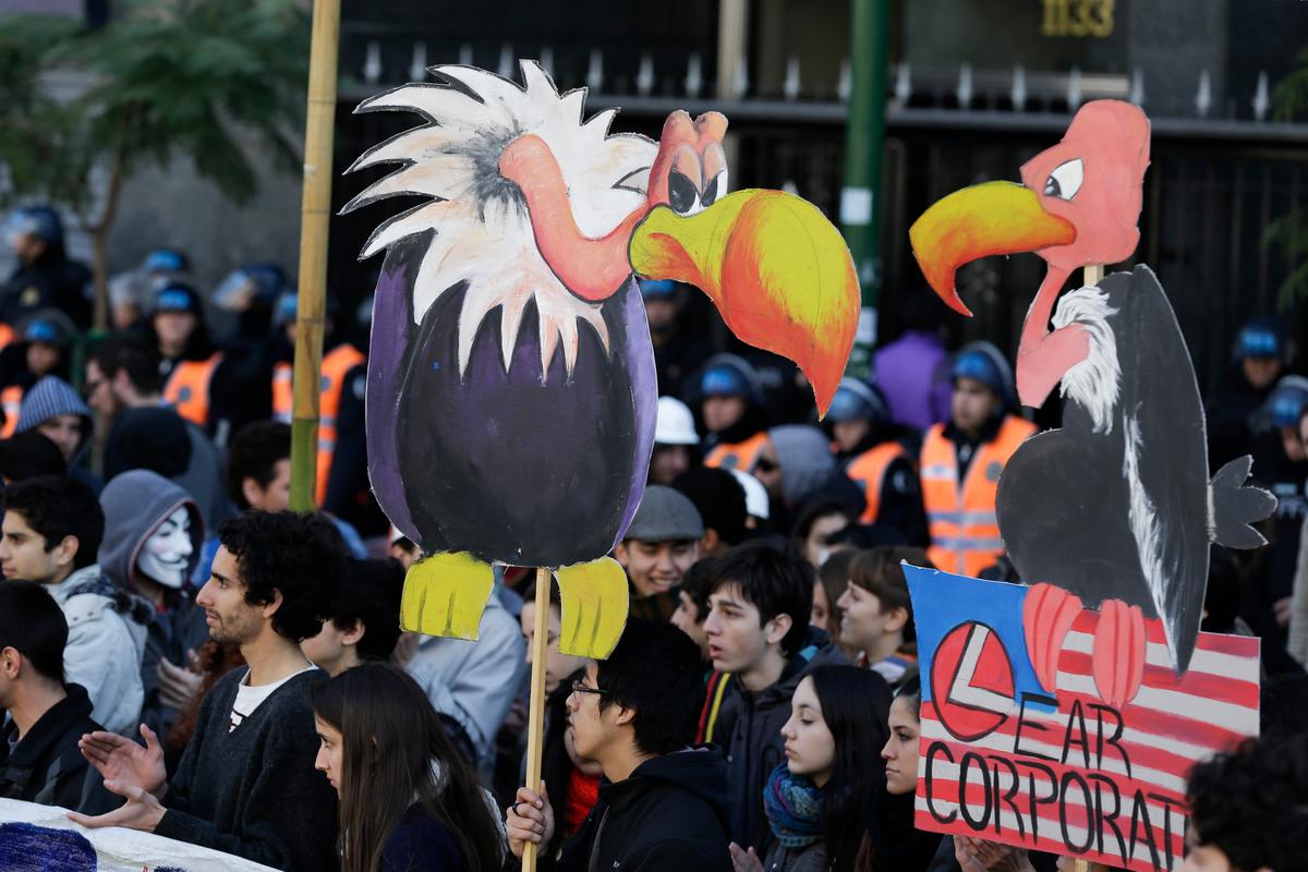 Argentina Default Flashes Warning to Emerging Markets