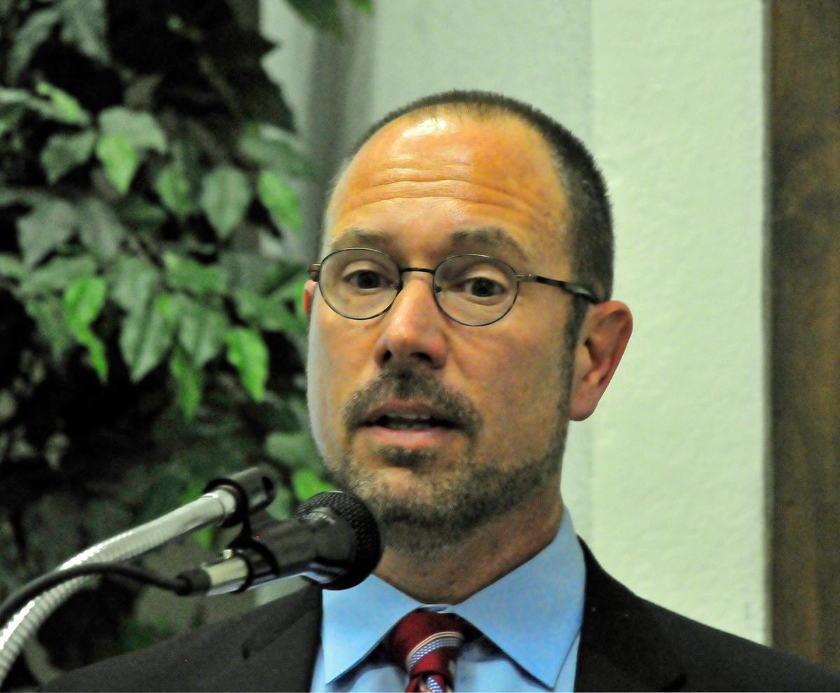 Greg Autry Addresses the Taiwanese People