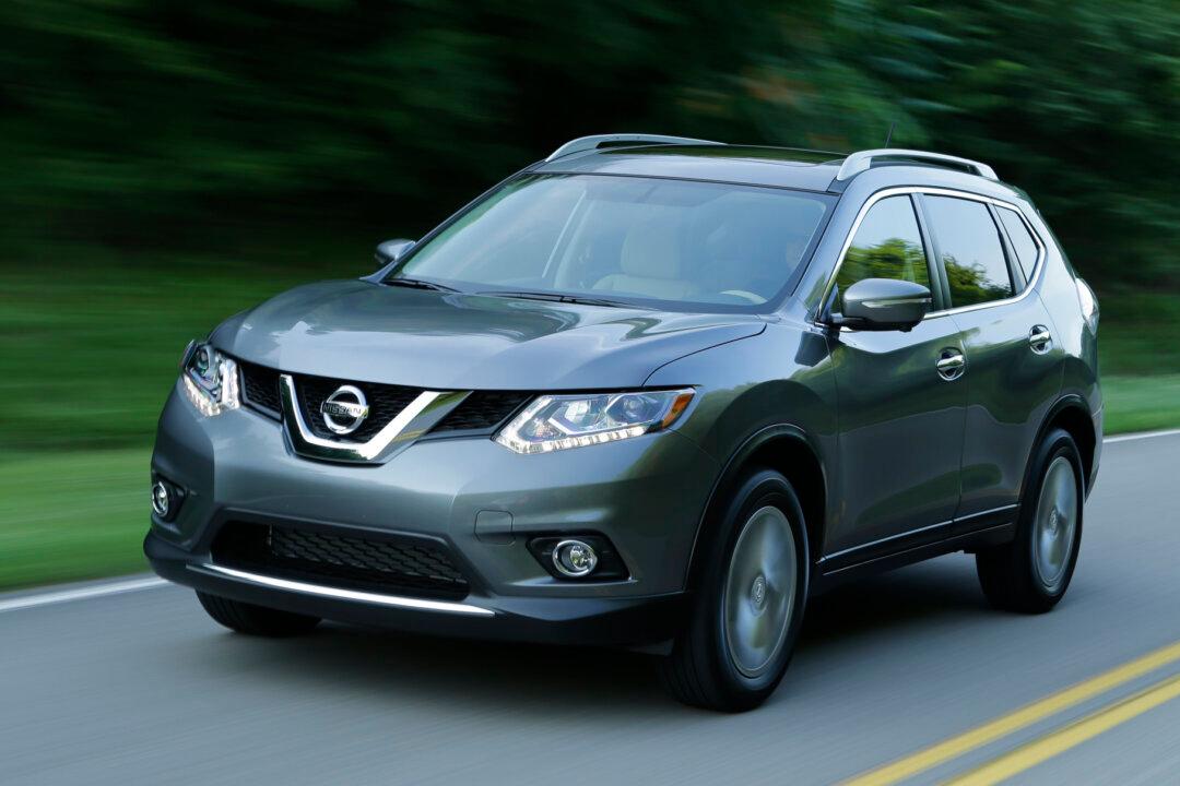 2015 Nissan Rogue SL FWD