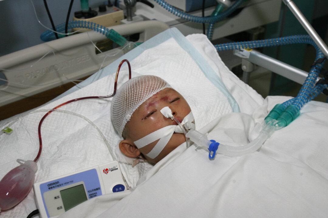 State-Run Paper Describes China’s Social Breakdown