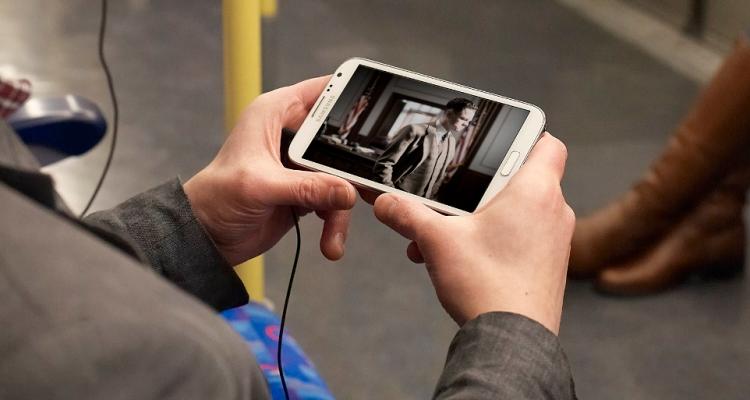 5 Great Apps to Watch Videos Online With Friends in Real Time