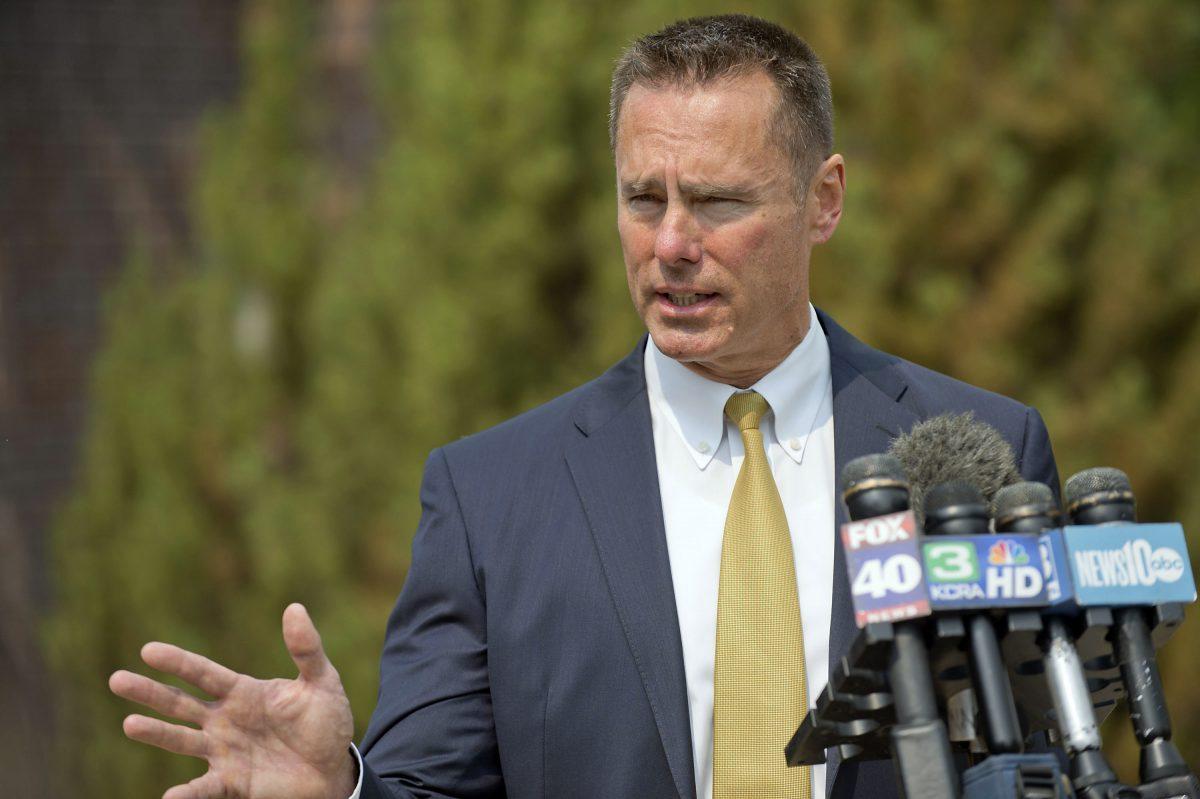 El Dorado Count District Attorney Vern Pierson talks to members of the press in Placerville, Calif., on Sept. 19, 2014. (The Sacramento Bee, Randall Benton/AP Photo)