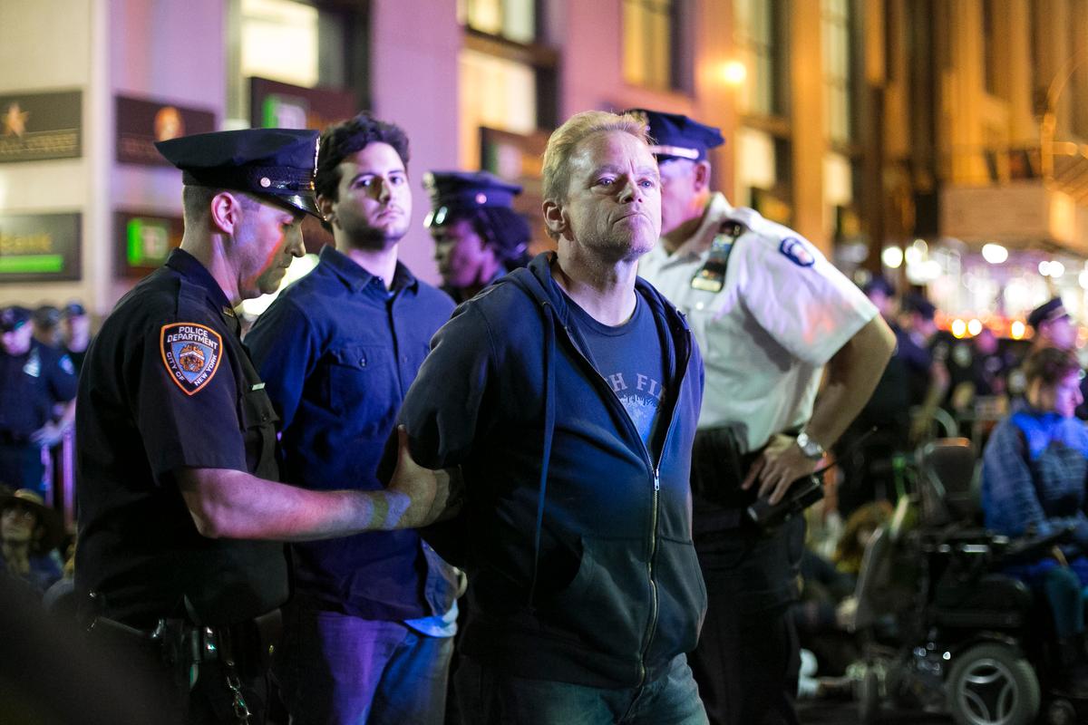 Mayor, Council Members Praise Wall Street Protesters