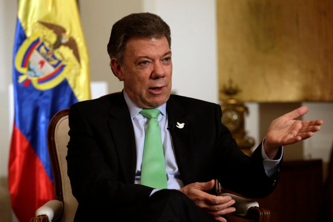 Colombia’s President Traveling to Cuba to Promote Peace