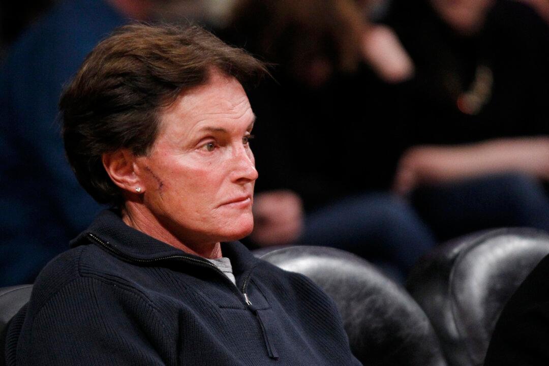 Bruce Jenner Not Reportedly Writing Tell-All Book on Kris Jenner: Report