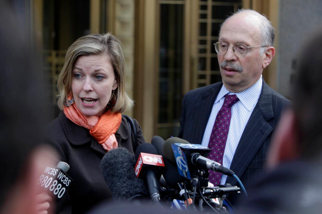 Holder Backs Legal Services Class-Action Suit Against NY State