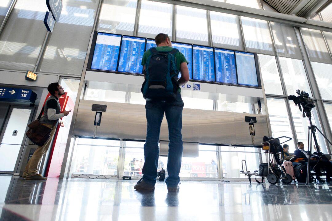 Persistent Delays Raise Questions About O'Hare Promises