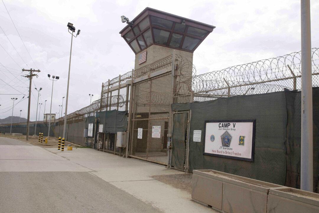US Sends Guantanamo Prisoners to Georgia, Slovakia