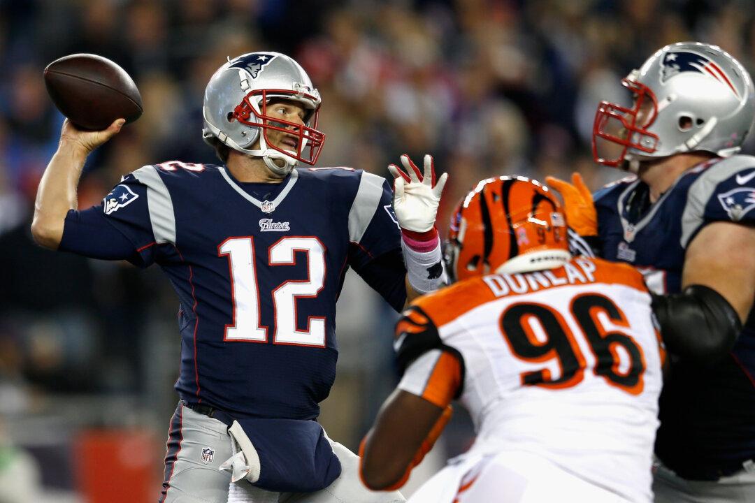 Brady, Patriots Back on Track After Demolishing Bengals