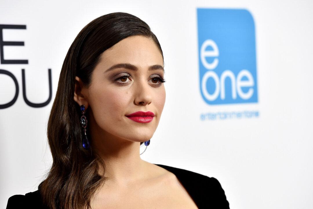 Emmy Rossum Pictures? Possible ‘Non-Nudes’ of ’Shameless’ Star Leak
