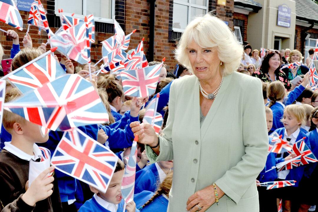 Prince Charles Wife Camilla Parker-Bowles Will Become Queen, Former Royal Press Secretary Predicts
