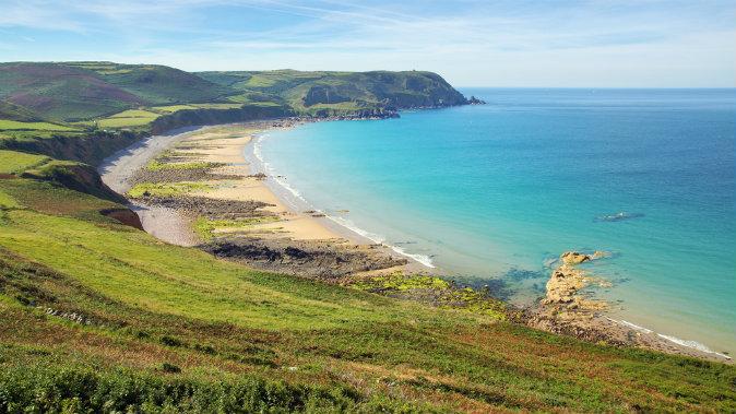 5 Reasons to Travel to Normandy France