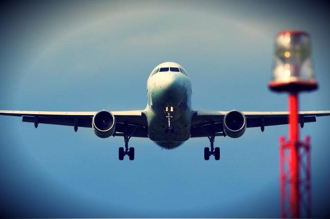 Have You Ever Wondered How WiFi Works on Planes? (Video)