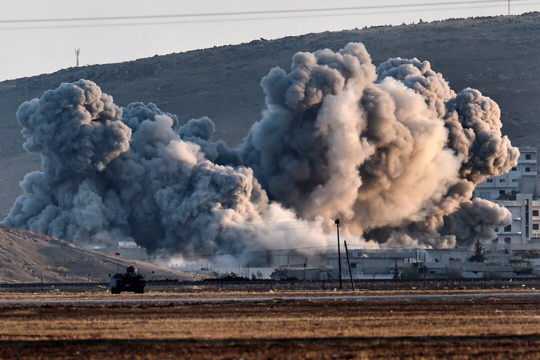 US-Led Airstrikes Near Kobani Killed Hundreds of ISIL Militants