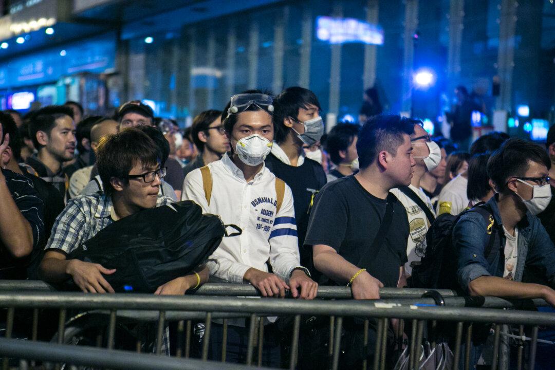 Hong Kong Court Bans Protesters From Blocking Streets