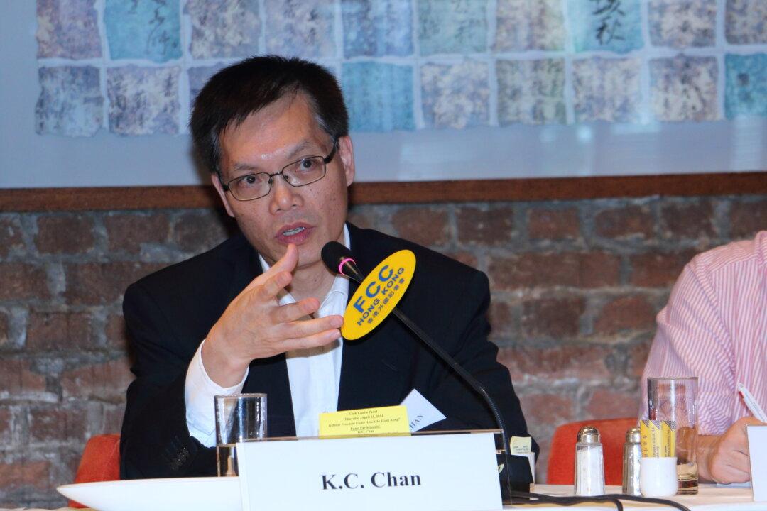 Vice President of Hong Kong Economic Journal Abruptly Resigns During Occupy Central