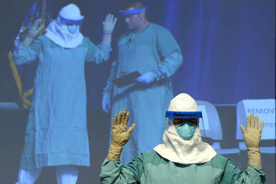 Thousands of Nurses Learn New Ebola Procedures
