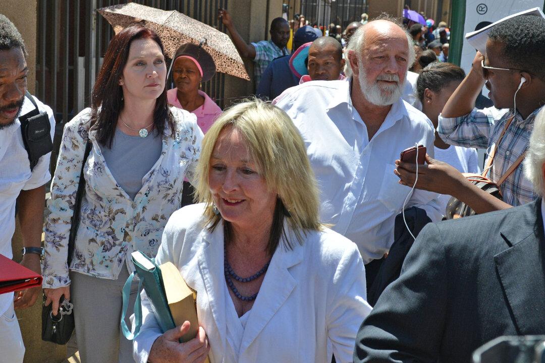 Reeva Steenkamp Parents Reaction to Oscar Pistorius Jail Sentence: June Steenkamp and Barry Steenkamp React