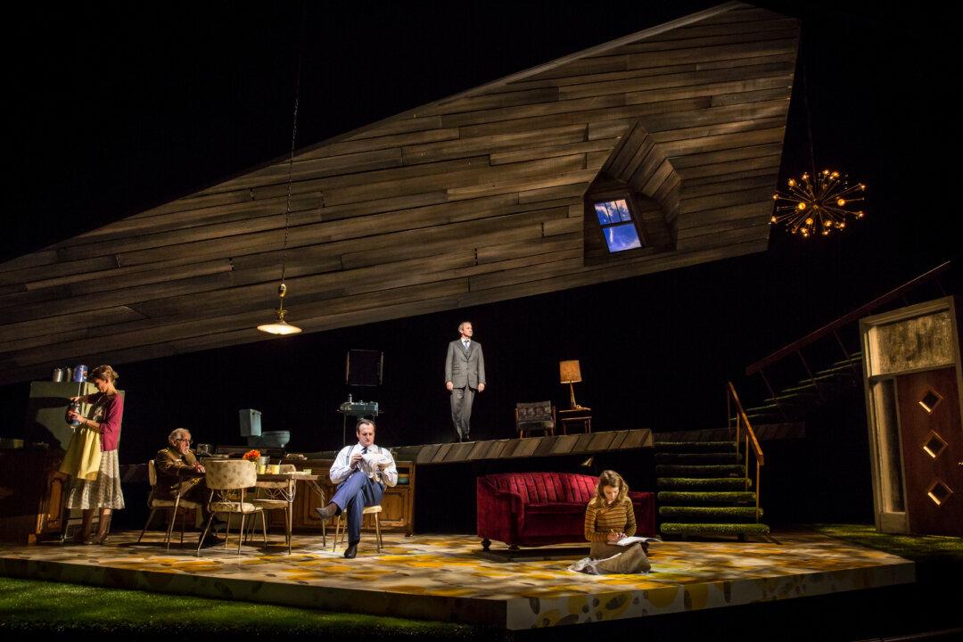 Theater Review: ‘Smokefall’