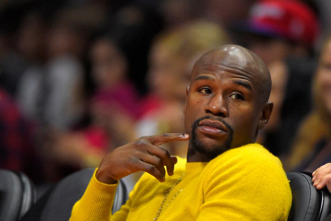 Floyd Mayweather Next Fight: Vs Manny Pacquiao Fight Deal Done, Date is May 2