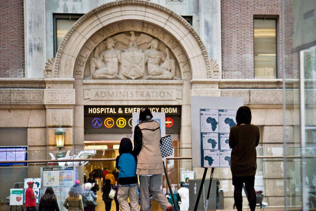 Ebola: NY Had Jump-Start, Dallas Had to Learn Fast