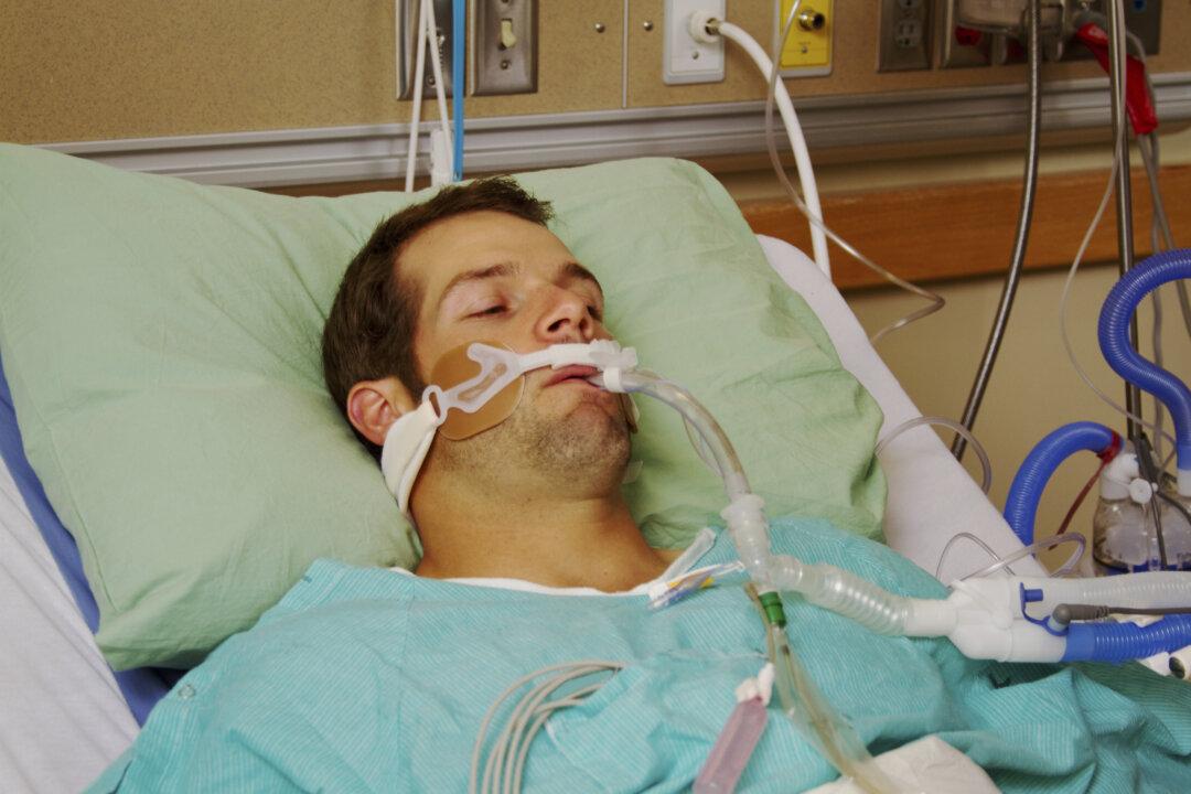 Topical Antibiotics May Raise Pneumonia Risk