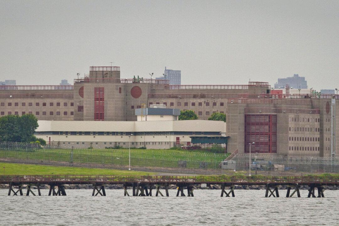 Top New York City Correction Official Retires Under Pressure