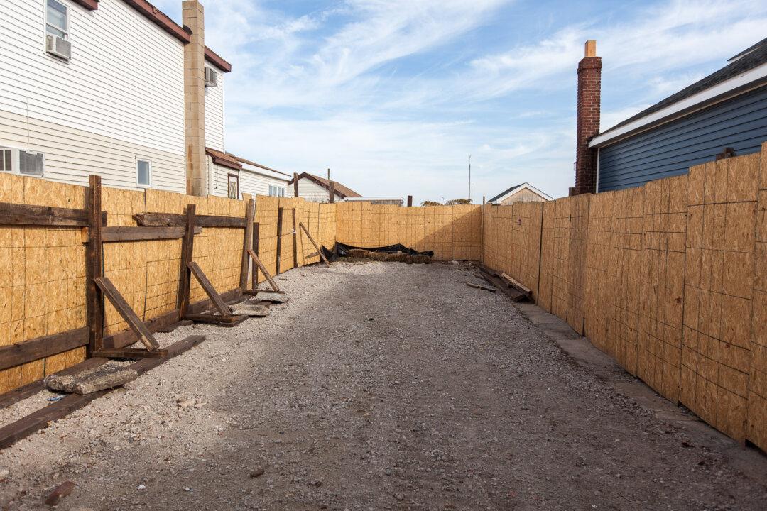 Two Years Later, Promised Sandy Building Jobs Still Scarce